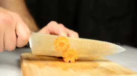 YouTuber shows you how to cut fruit and veg in interesting ways