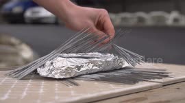 Youtuber Shows off How to Bake a Fish With 1000 Sparkles