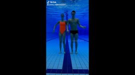 Tiktok trend underwater