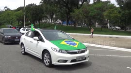 Motorcade rallies call for impeachment of Brazil's Bolsonaro for second day running