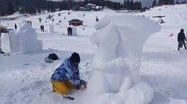 Amazing 4-day snow sculpting competition begins in Gulmarg, India