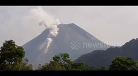 Indonesia's Mount Merapi spews hot clouds