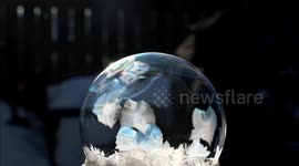 Mesmerising moment bubble freezes instantly in sub-zero temperatures