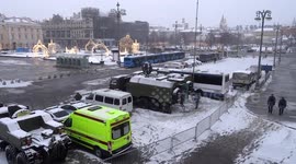 Moscow police close metro stations and block city centre ahead of Navalny protests