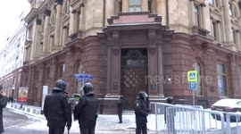 Police block off central Moscow ahead of Navalny protests - Kuznetsky Most