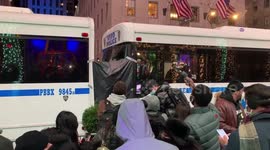 Rockefeller Center Tree Lighting event view blocked by NYPD