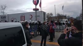 Police in Istanbul use rubber bullets and tear gas to disperse student protesters