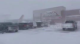 US: Heavy Lake Effect Snow Hits Great Lake Region 2