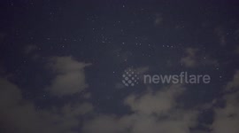 SPECTACULAR SPACE X STARLINK SATELLITE TRAIN REALTIME VIDEO