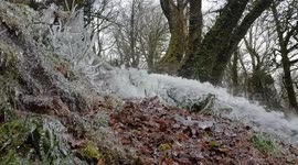 Big freeze on Dartmoor leaves waterfalls frozen