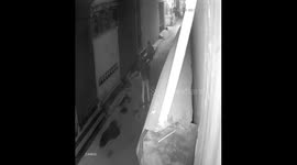 Watch - Snatchers caught on cam looting away boy's Mobile and bag in Delhi's Usmanpur area