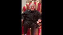 83-year-old with dementia finds joy in Greatest Showman