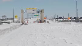 Austin highway covered in thick blanket of snow as winter storm sweeps across US