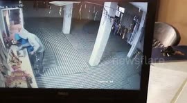 Pair of miscreants rob temple in northern India