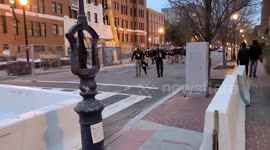 Secret service entering red zone perimeter days before inauguration of Joe Biden