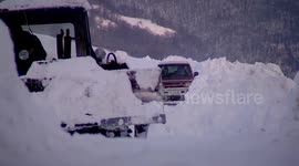 Heavy snowfall in Georgia renders highways and roads unusable