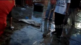 SAFETY THREATS OF PEOPLE, 4 METERS SANCA SNAKE IN CATCH OF DAMKAR OFFICERS IN KEMAYORAN JAKARTA PUSAT INDONESIA