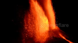 HD footage shows Mount Etna erupting up-close