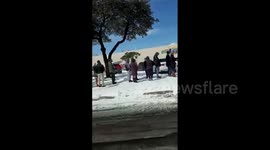 US: Long Lines Continue To Form Outside Grocery Stores In Texas After Winter Storm 3