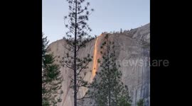 US: Yosemite National Park 2021 Firefall 3