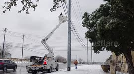 Austin power crews fixing power grids, one by one