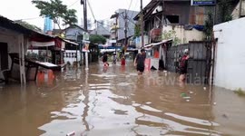 Hundreds of homes flooded in central Jakarta in Indonesia