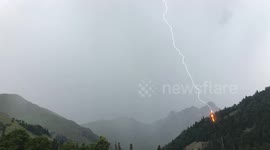 Mountains flash