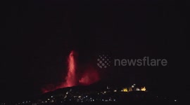 Huge Eruption over Mount Etna part3