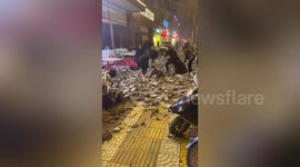 Roof above hotpot restaurant collapses, injuring four in northern China