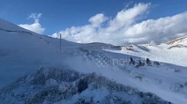 Colorado ski resorts battle winds