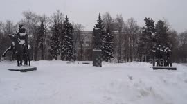 'Snow apocalypse' masks Moscow monuments