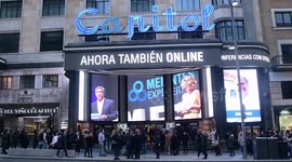 Mayores ya inmunizados salen por primera vez de la residencia para ir al teatro