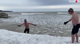 This US man has been dipping into freezing lake for over 300 days to push body out of comfort zone