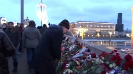 Moscow residents pay tribute to Boris Nemtsov on sixth anniversary of his death