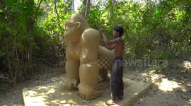 YouTuber spends 20 days constructing huge King Kong figure from mud