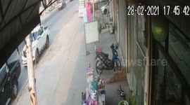 Shopper falls into drain when manhole cover breaks