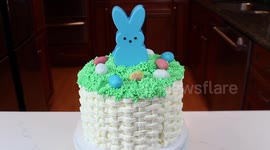 Hungry? US teen baker makes impressive Easter Basket Piñata Cake!