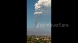 Italy: Mount Etna Spews Huge Smoke Plume After New Eruption 2