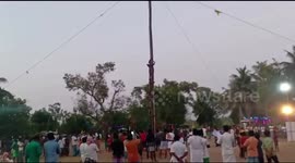 Greasy pole climbing competition held in south India