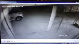 Man breaks into shops to steal groceries and mobiles in central India
