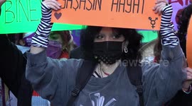 International Women's Day: Thousands urge end to violence in Turkey
