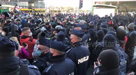 International Women's Day: Pro-choice protesters clashes with police Warsaw
