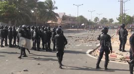 Footage shows clashes between police and protesters before release of Senegal opposition leader