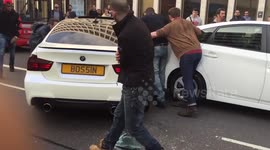 Nasty road rage incident between BMW drivers in East London