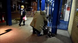 Man wanders off with TV bag at royal baby hospital