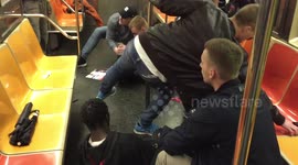 'Hero' Swedish police on holiday detain men on NY subway