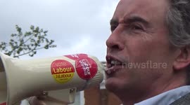 Steve Coogan supports Labour in London