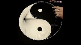 'String Artist Creates a Flawless Yin Yang Artwork'