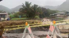 Flash Flood Hawaii Oahu | Street Closure Debris on the side of the road | Flooded Property |