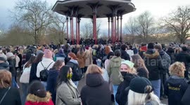 Hundreds attend vigil for Sarah Everard in Clapham Common despite police warnings